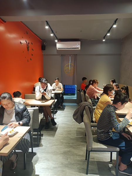 叁食早午餐用餐環境，座無虛席